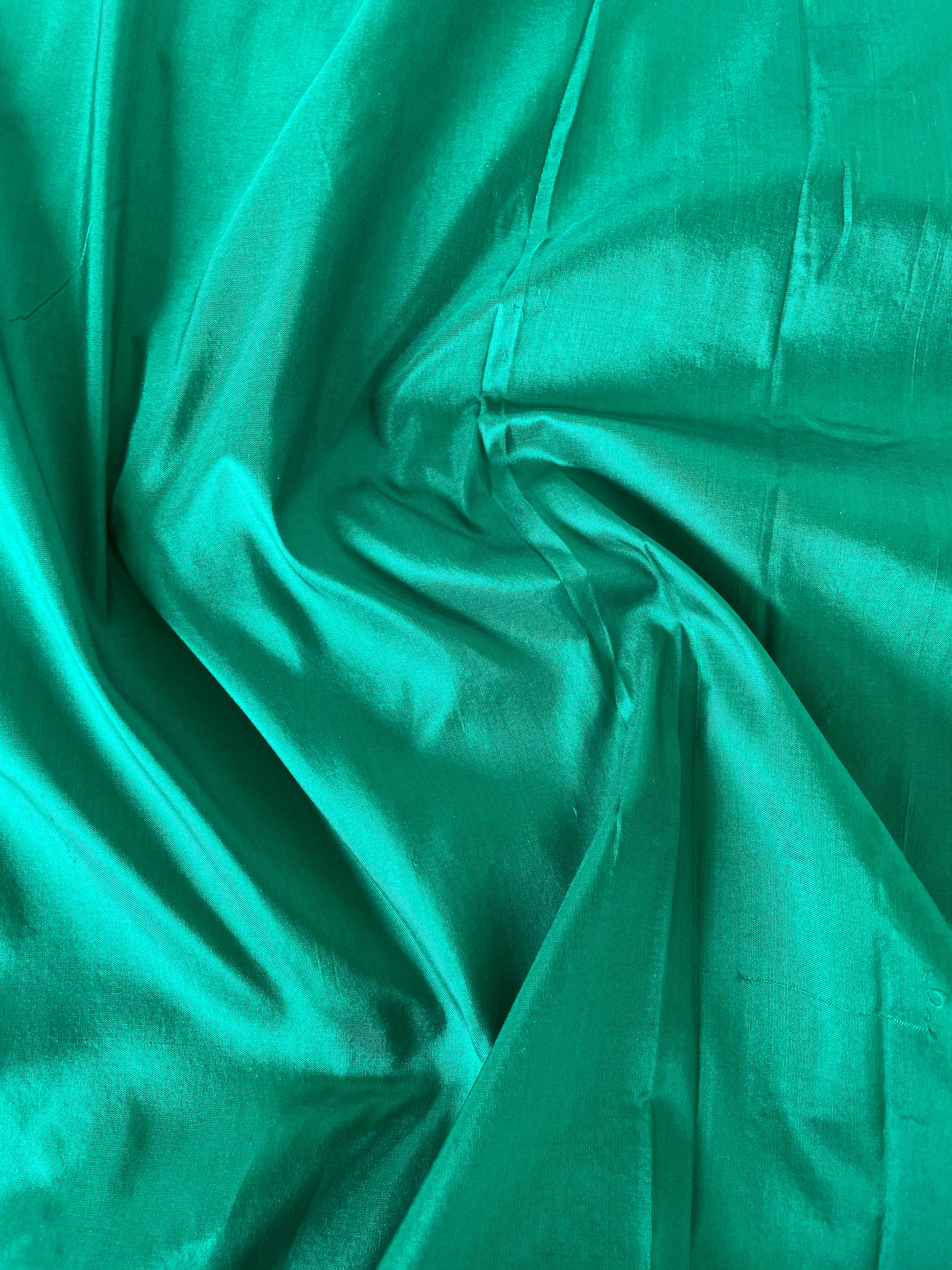 Green Handwoven Pure Kataan Silk Kadhua Jangla Banarasi Saree