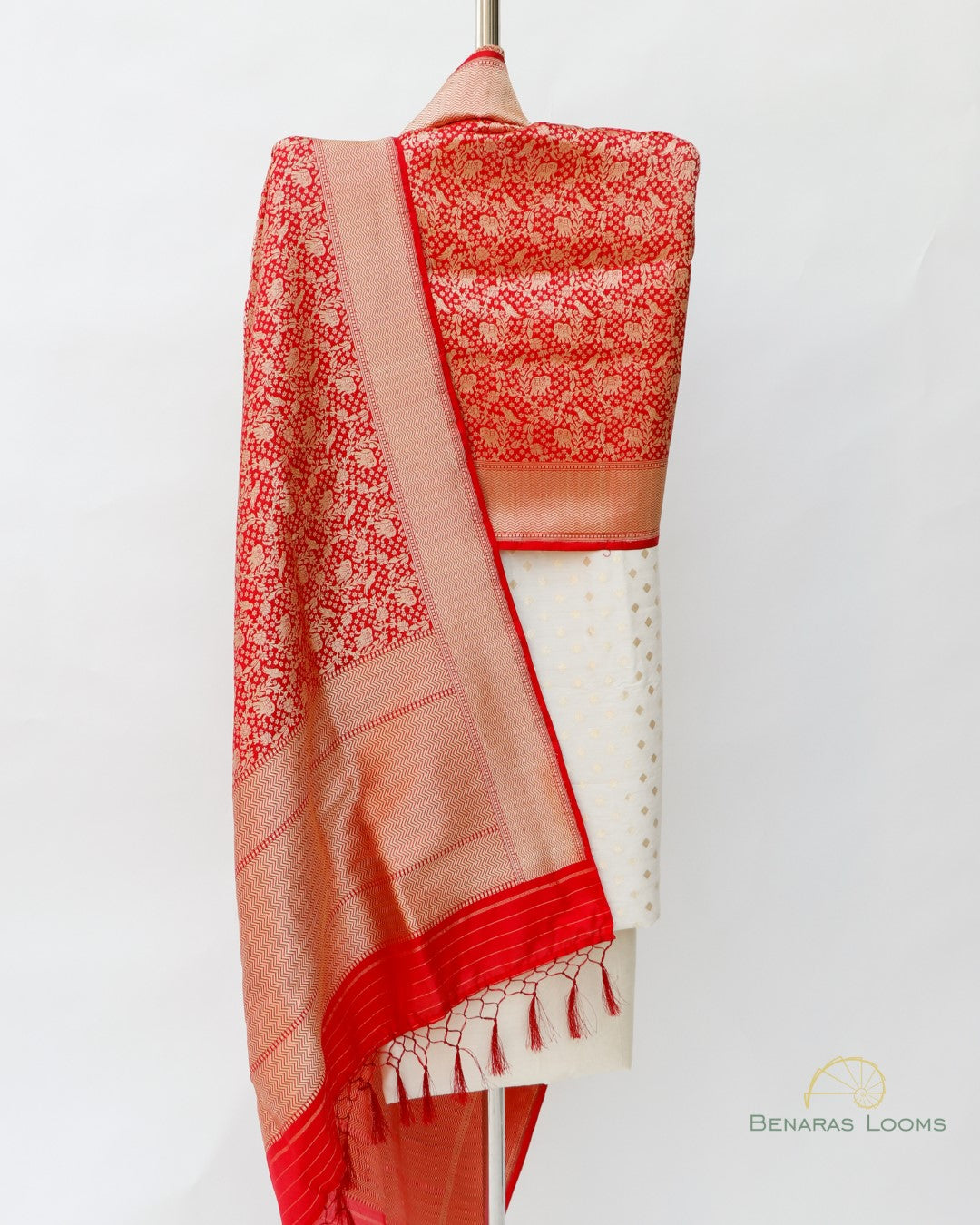 Red Handwoven Pure Kataan Silk Shikargah Banarasi Dupatta