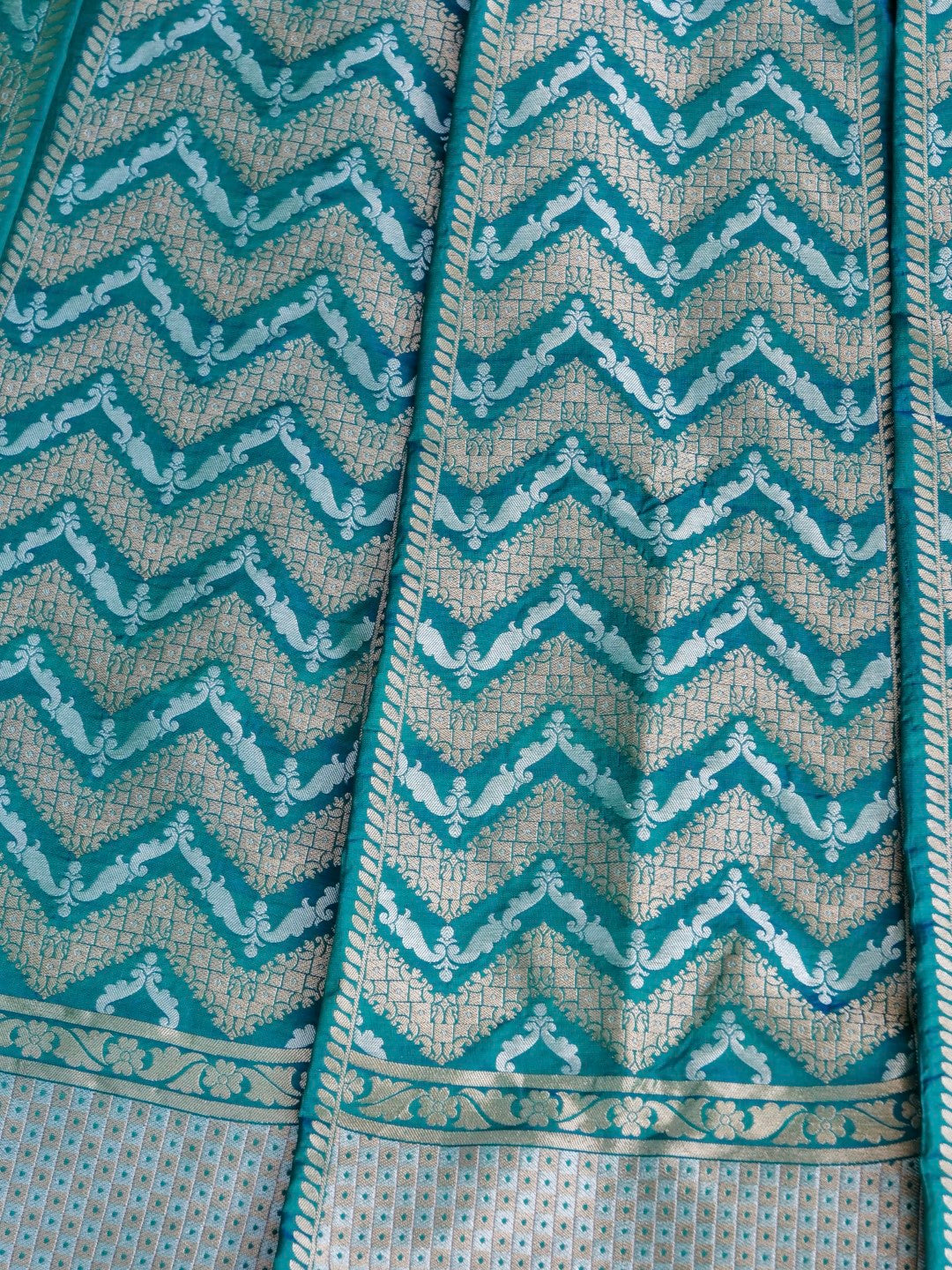 Siya Teal Handwoven Pure Silk Banarasi Lehenga