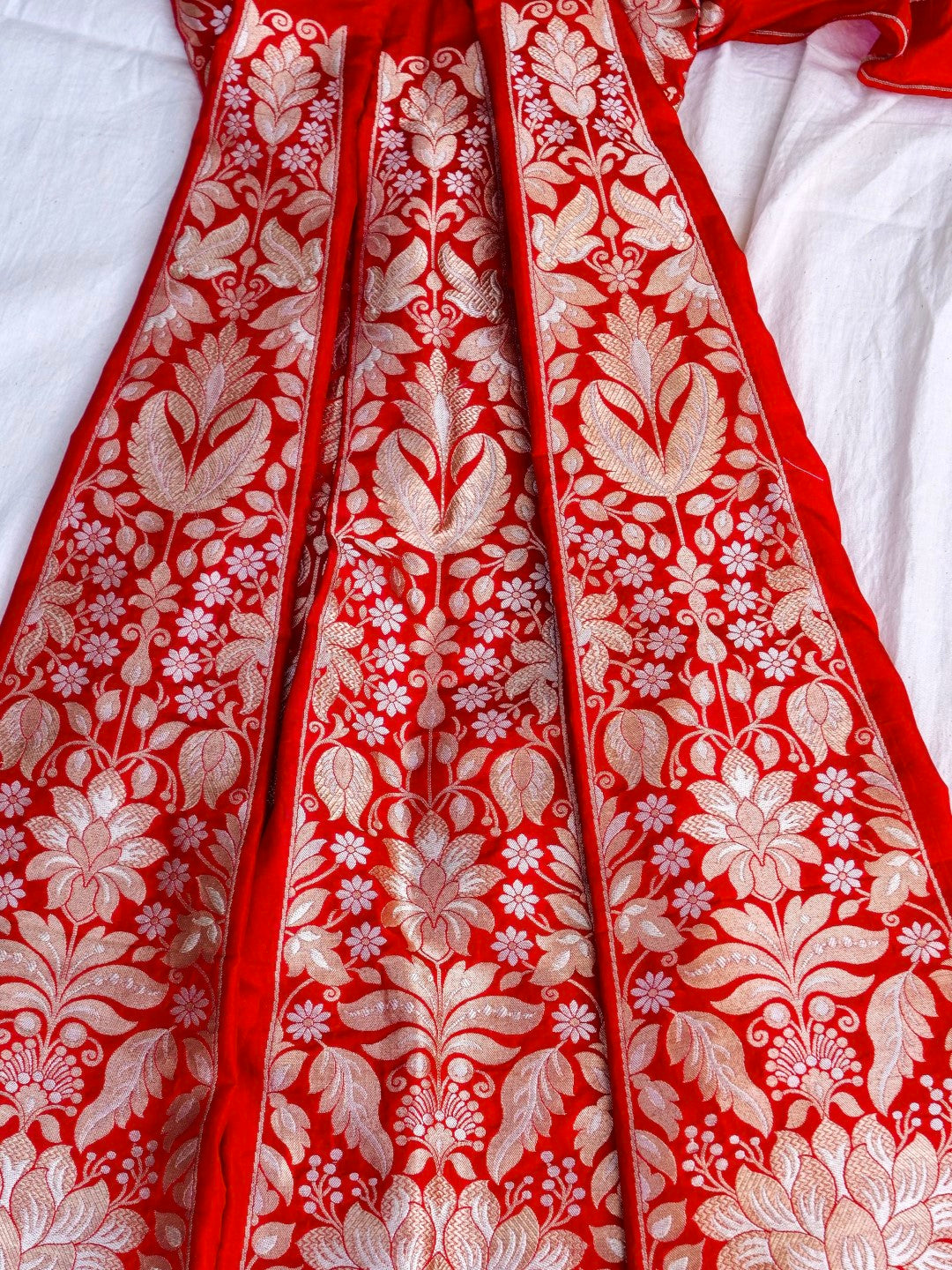 Charu Red Handwoven Pure Silk Banarasi Lehenga