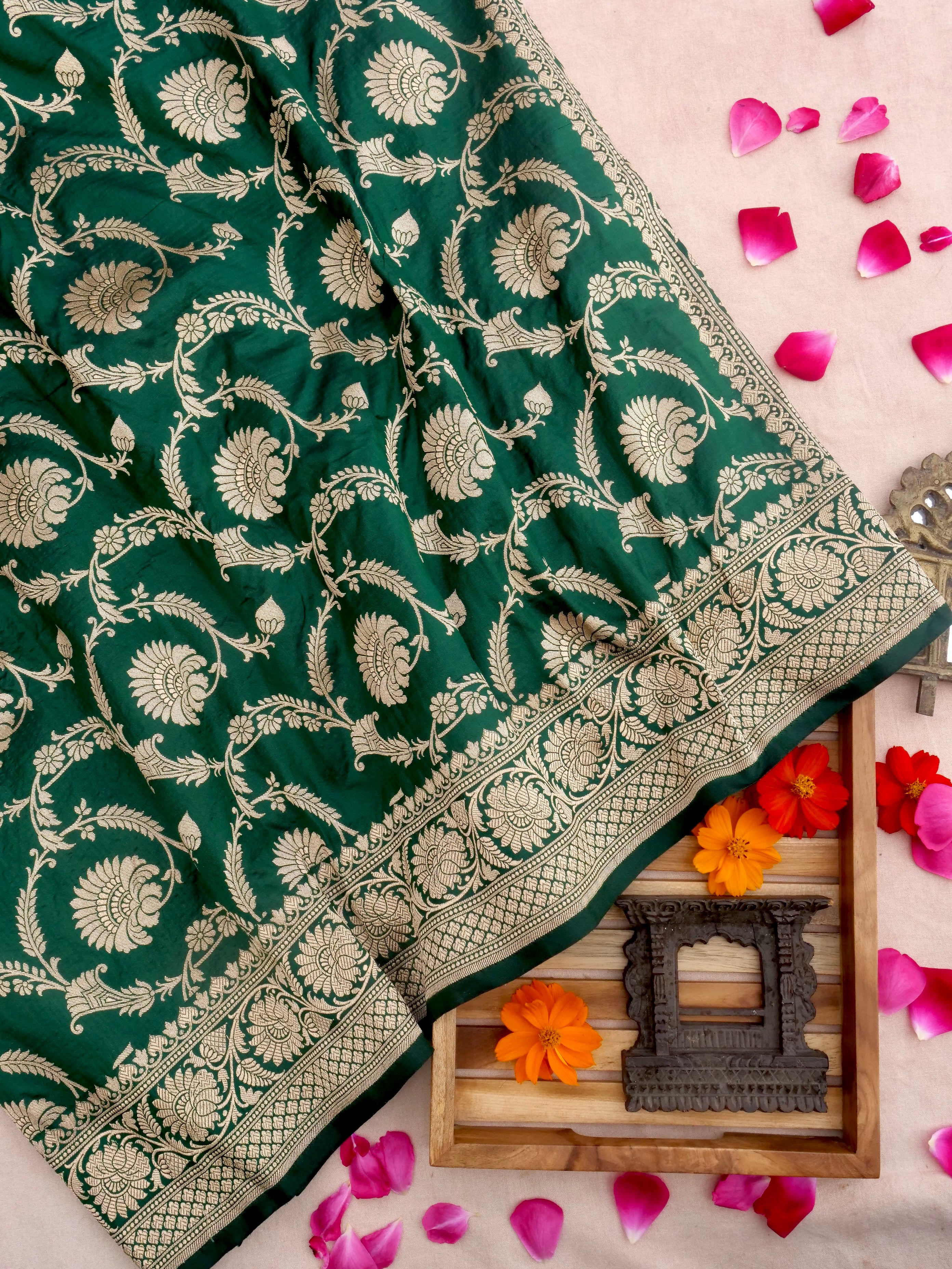Green Handwoven Kataan Silk Jangla Banarasi Saree