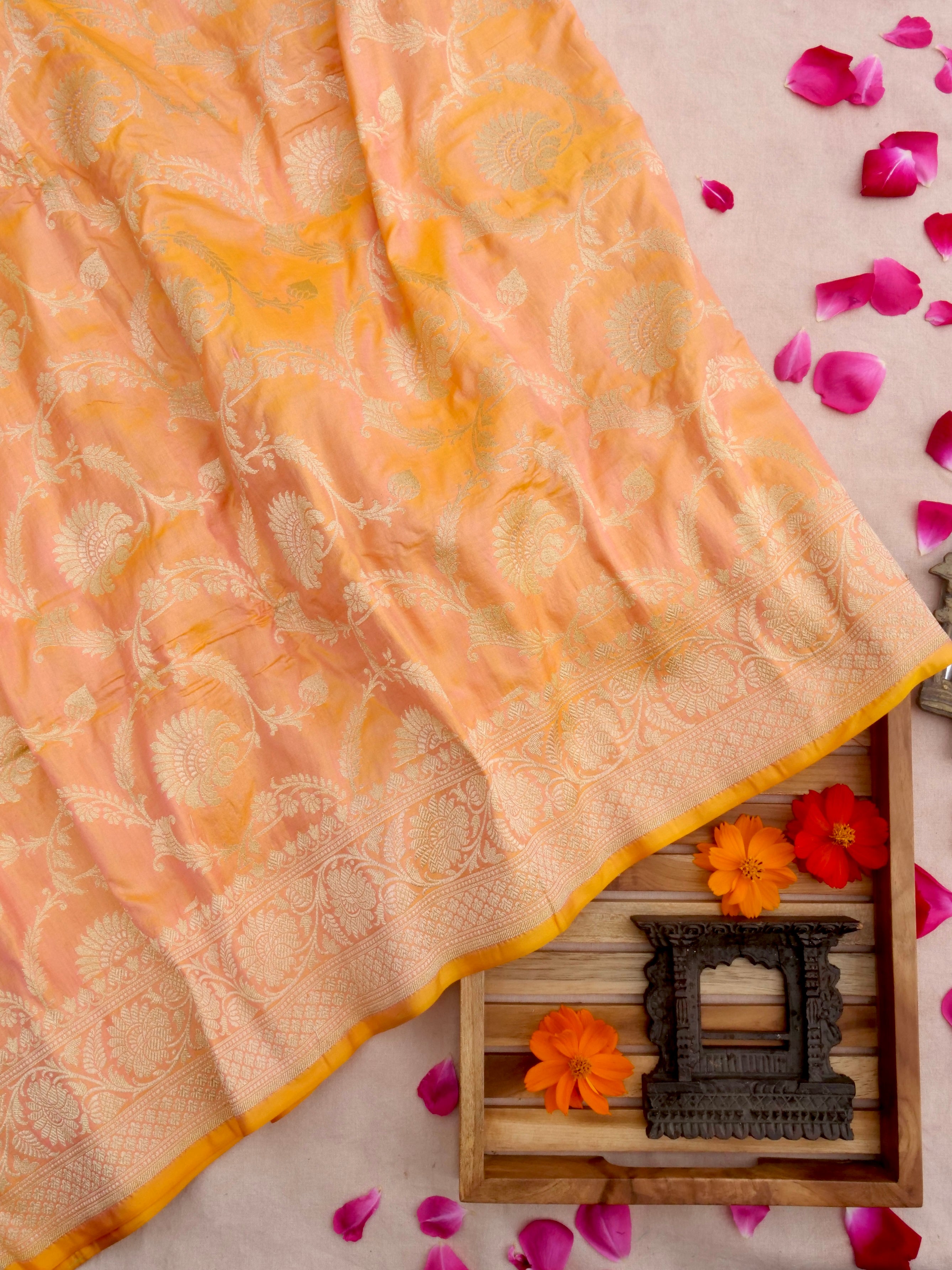 Peach Handwoven Pure Kataan Silk Jangla Banarasi Saree