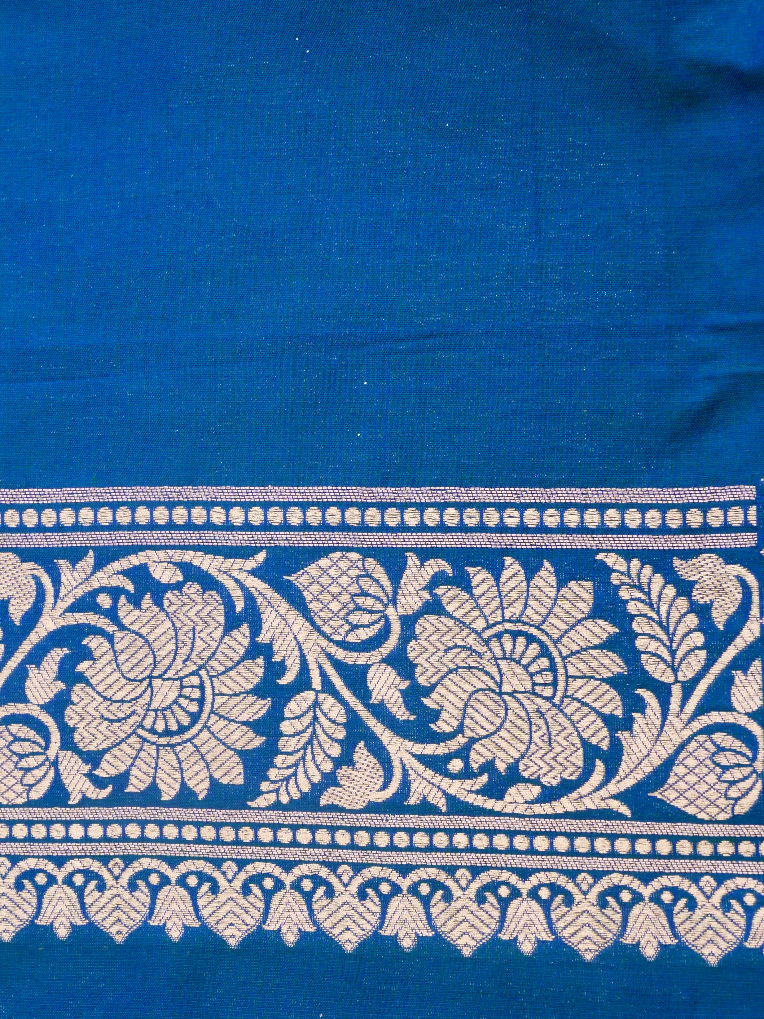 Blue Handwoven Kataan Silk Buti Banarasi Saree