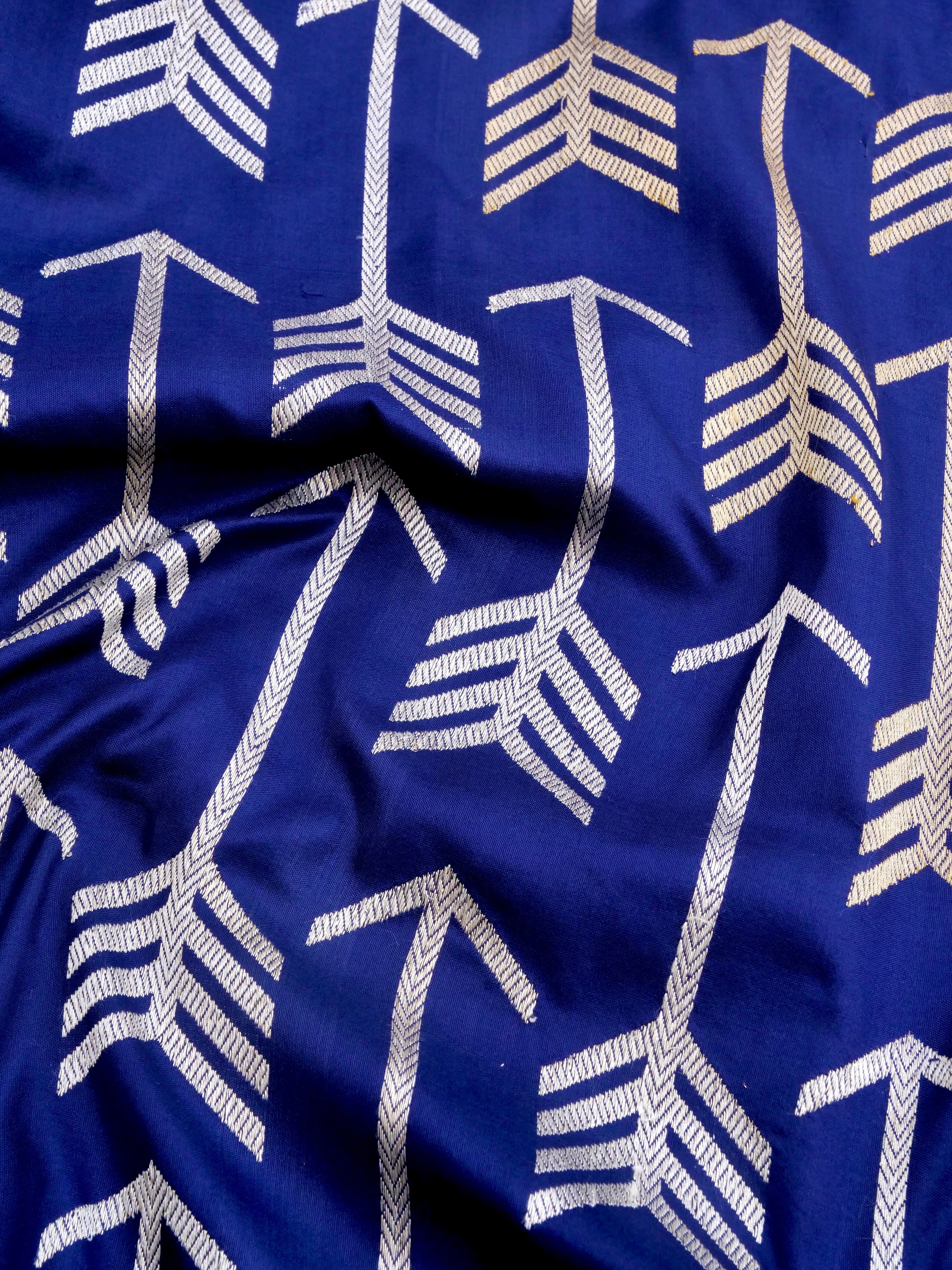 Navy Blue Handwoven Pure Kataan Kadhua Silk Benarasi Saree