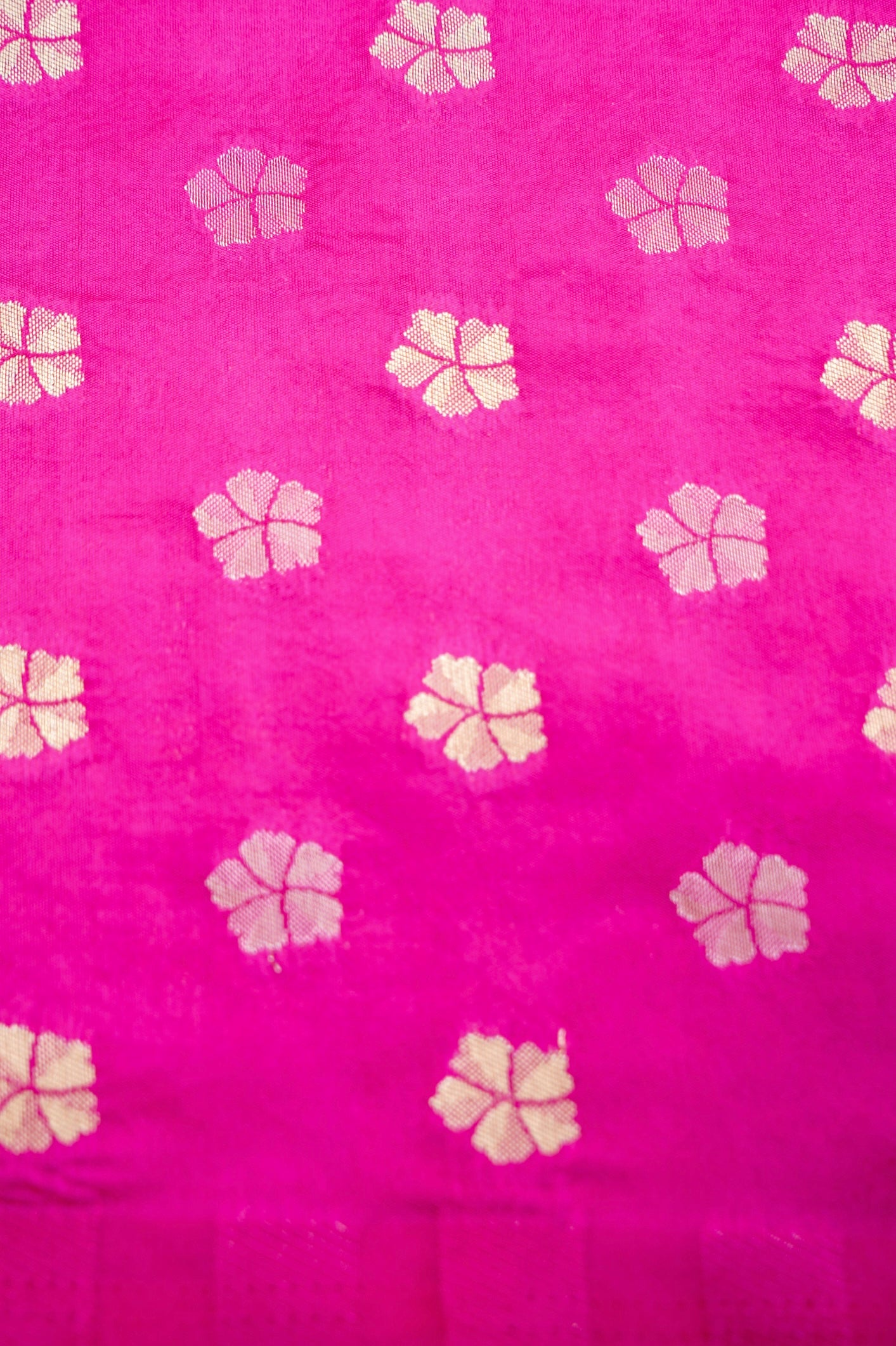 Pink Soft Silk Tanchoi Banarasi Saree with Floral Butas