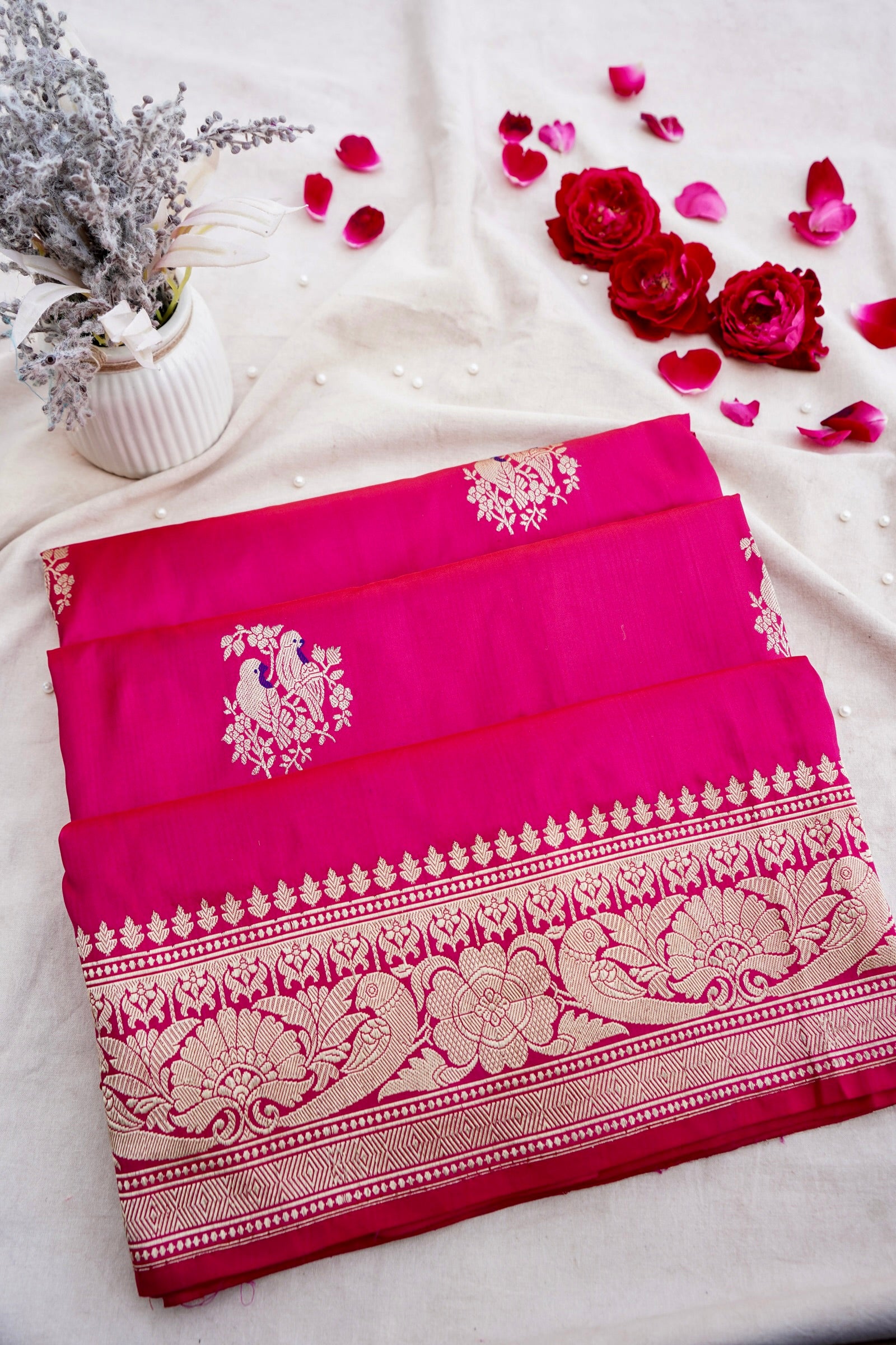 Handwoven Pure Kataan Silk Kadhua Buti Shikaargah Benarasi Saree