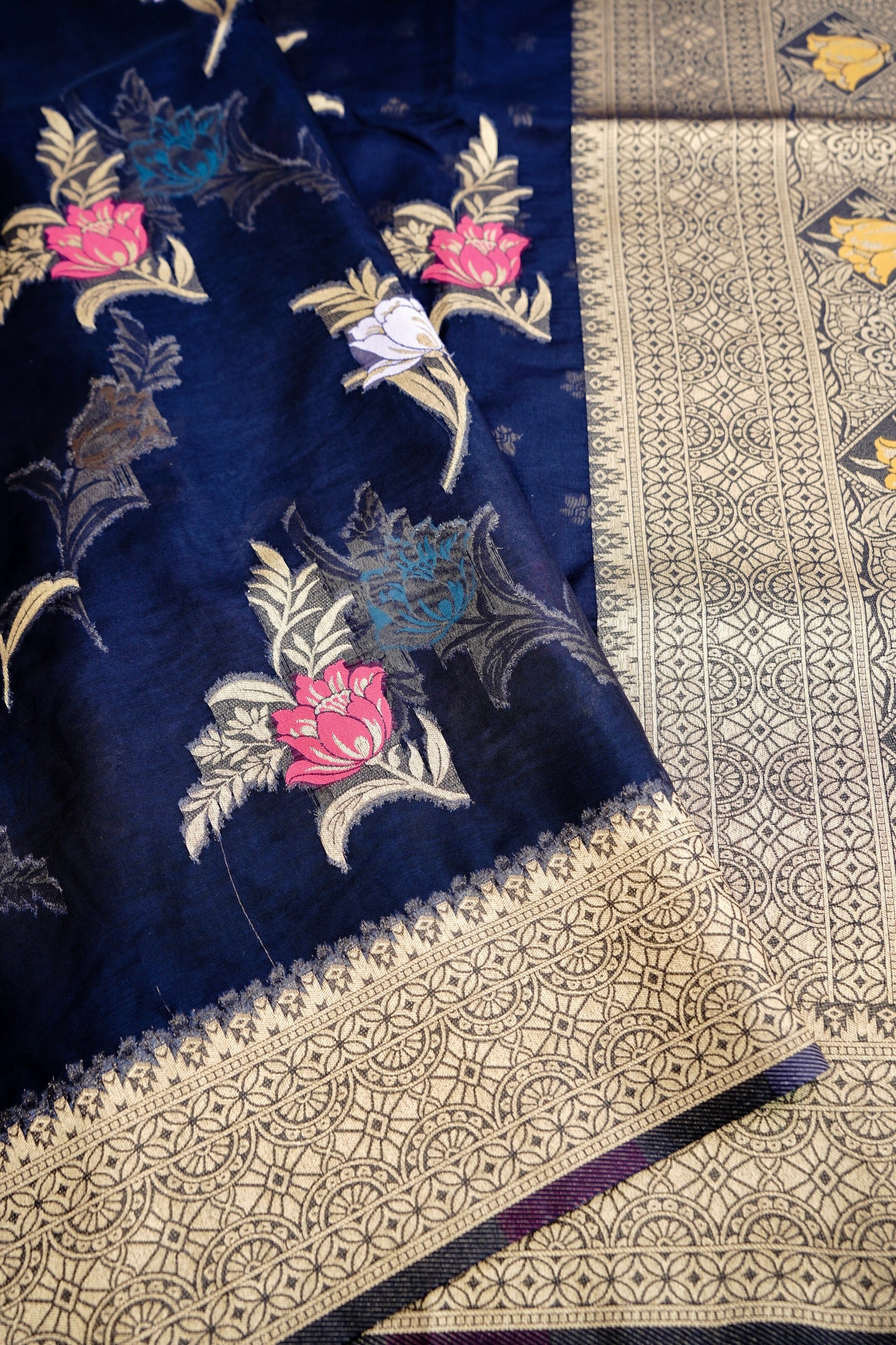 Black Floral Butas Organza Banarasi Saree with Meenakari