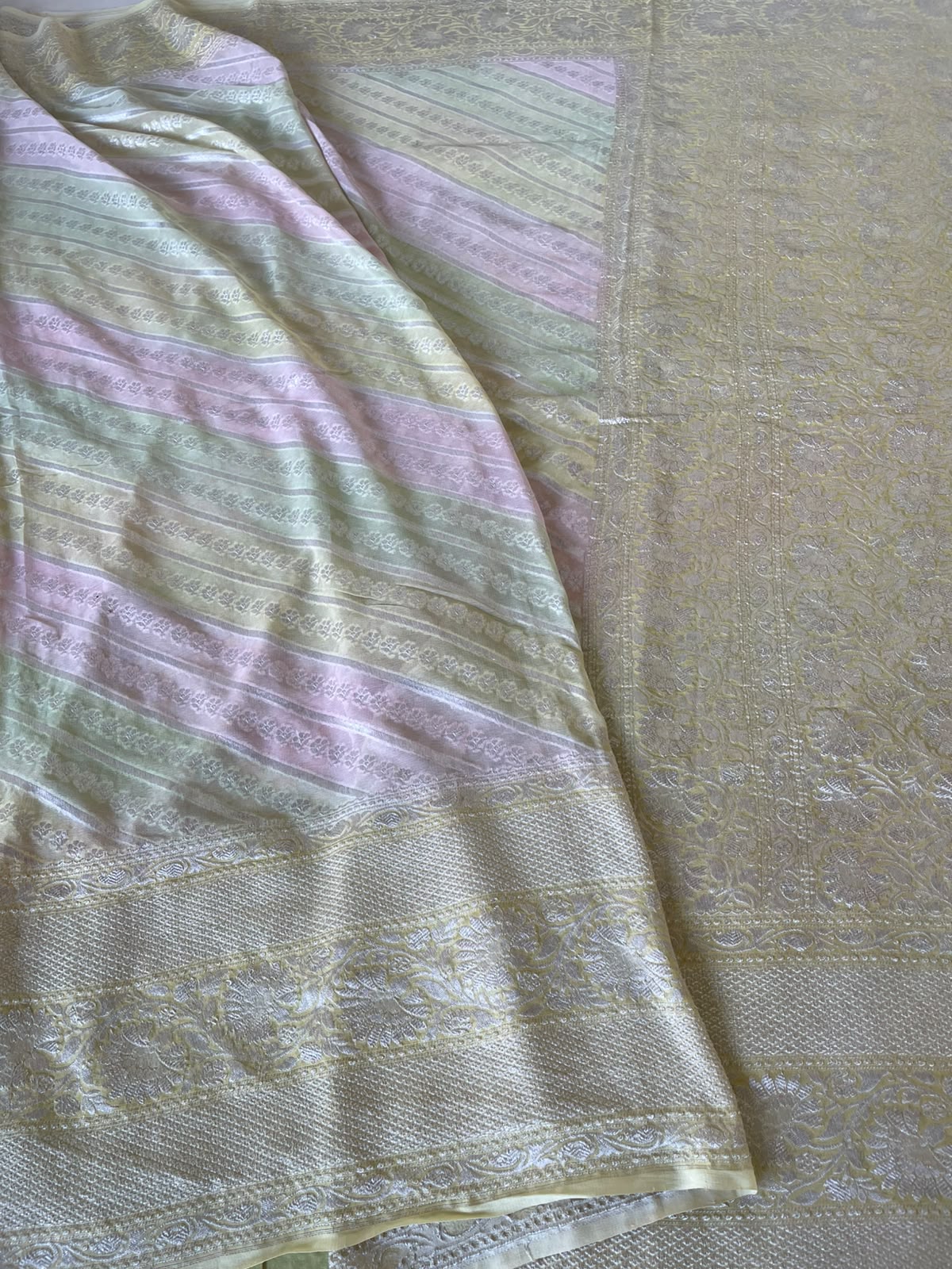 Rangkaat Handwoven Pure Georgette Silk Banarasi Saree