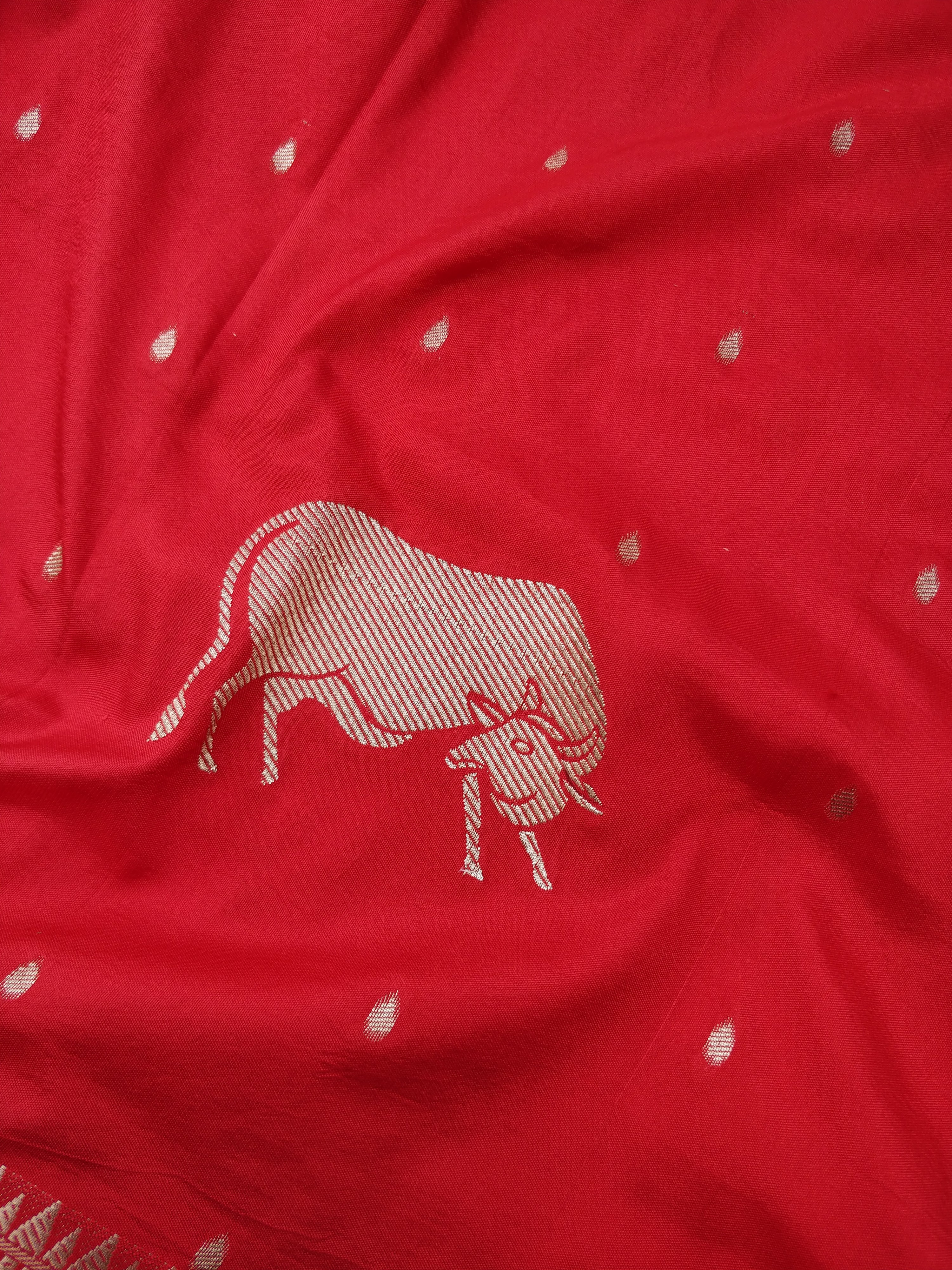 Red Semi Kataan Buti Pichwai Banarasi Saree