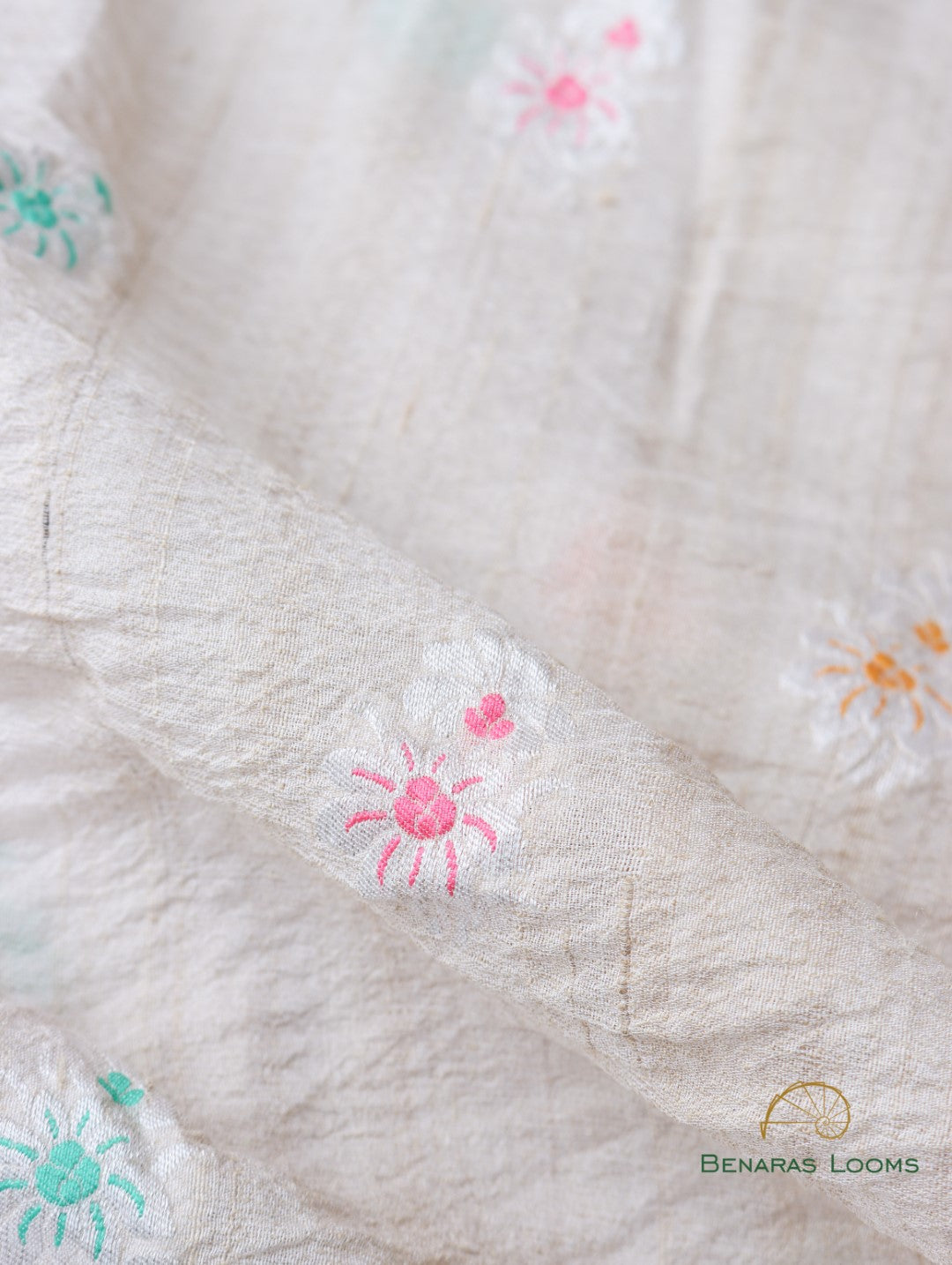 Cream Handloom Tussar Georgette Banarasi Saree