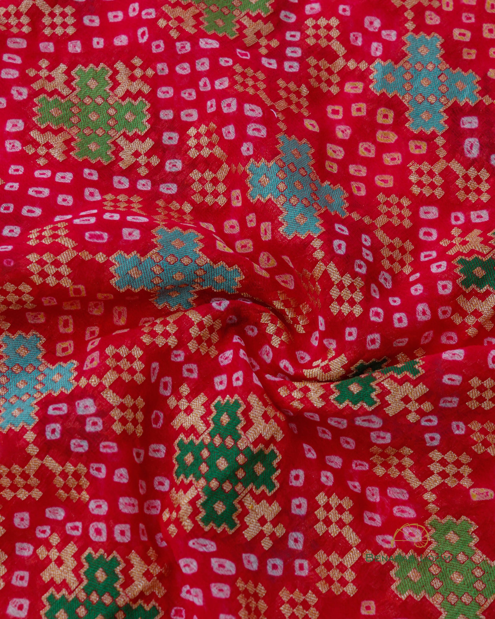 Pink Handwoven Pure Bandhani Georgette Benarasi Dupatta