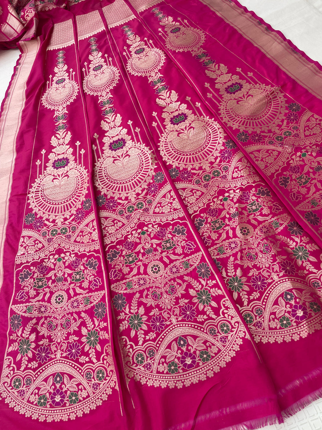 Gulnaar Pink Handwoven Pure silk With Meenakari Banarasi Lehenga