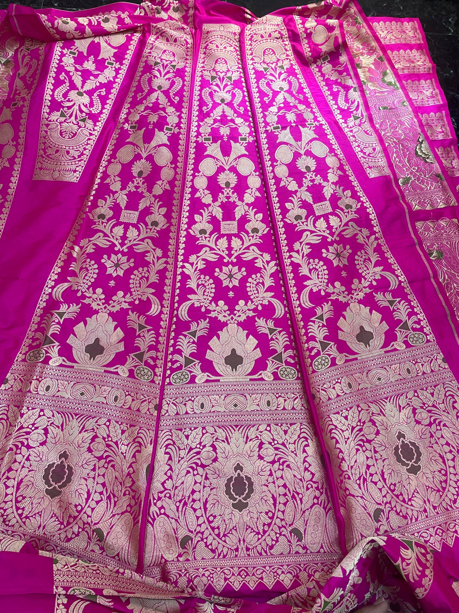 Aarohi Pink Handwoven Pure Silk Banarasi Lehenga