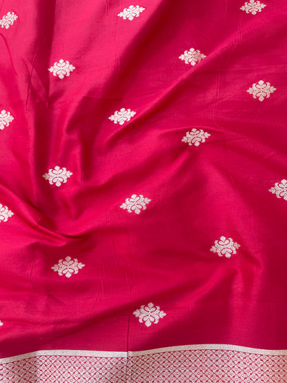 Red Handwoven Pure Kataan Silk Banarasi Buti Dupatta