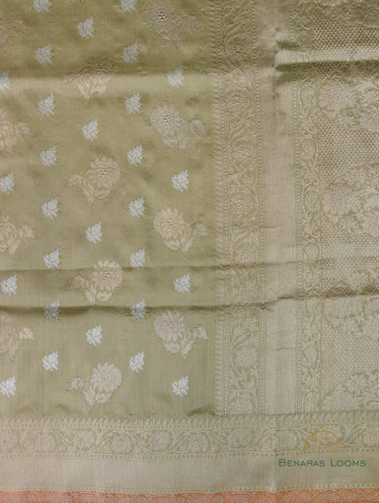 Olive Geeen Handwoven Pure Silk Banarasi Saree