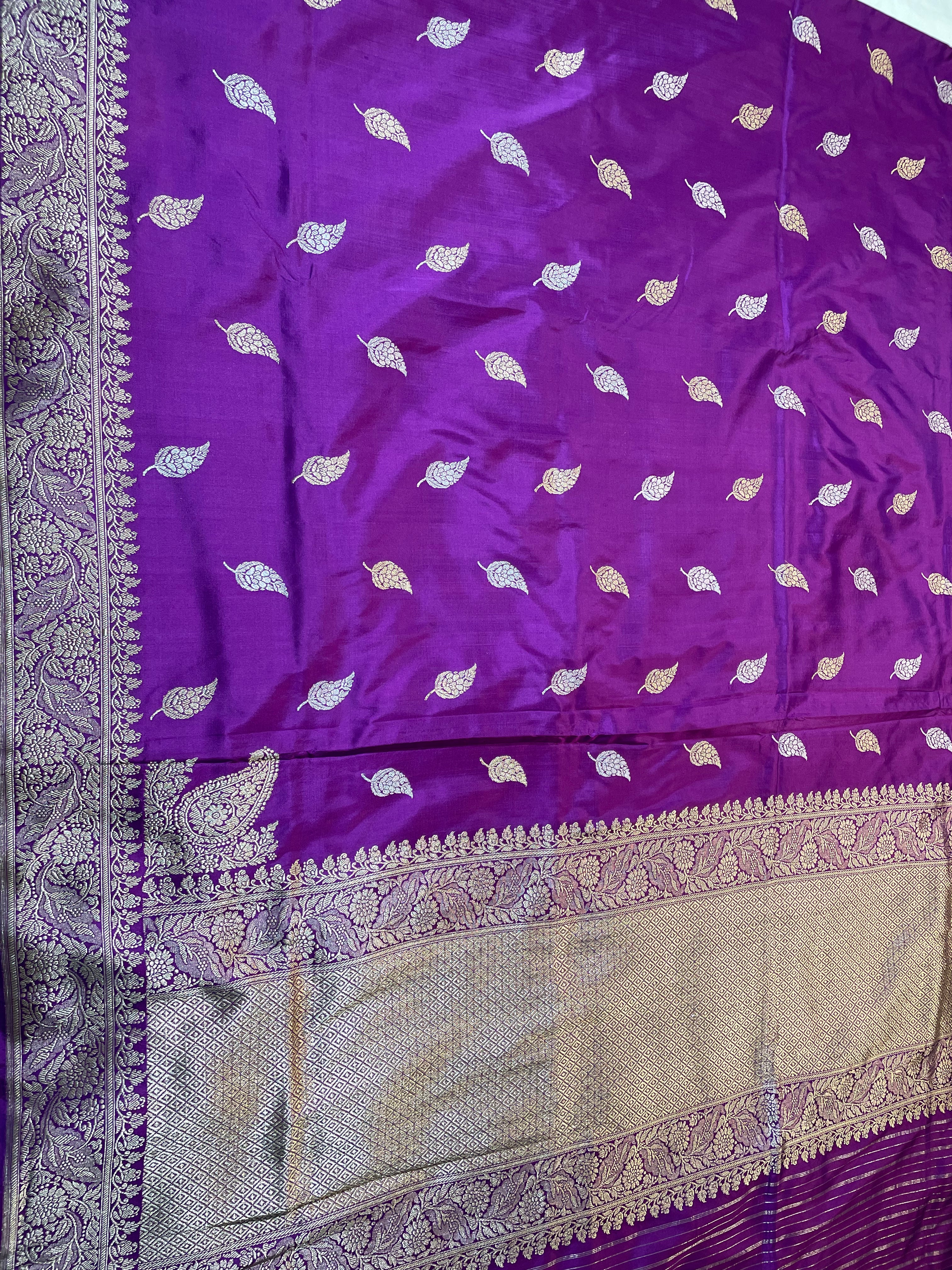 Purple Kadhua Buti Banarasi Saree with Koniya