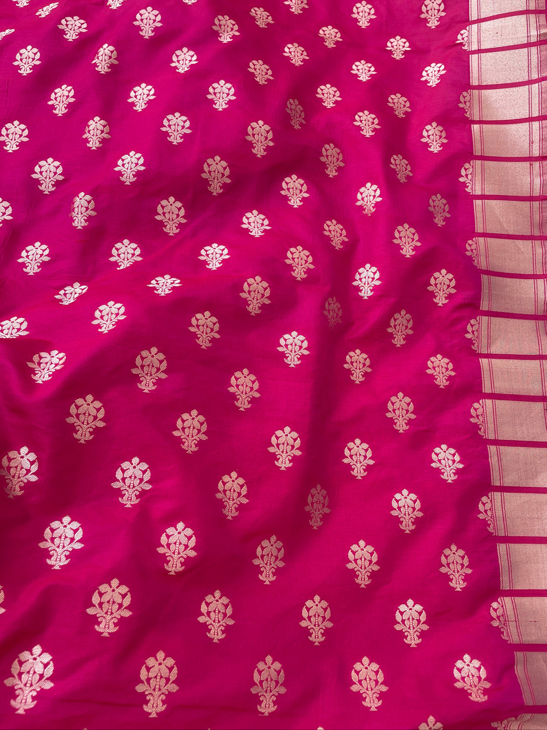Waraq Pink Handwoven Pure Kataan silk Banarasi Lehenga