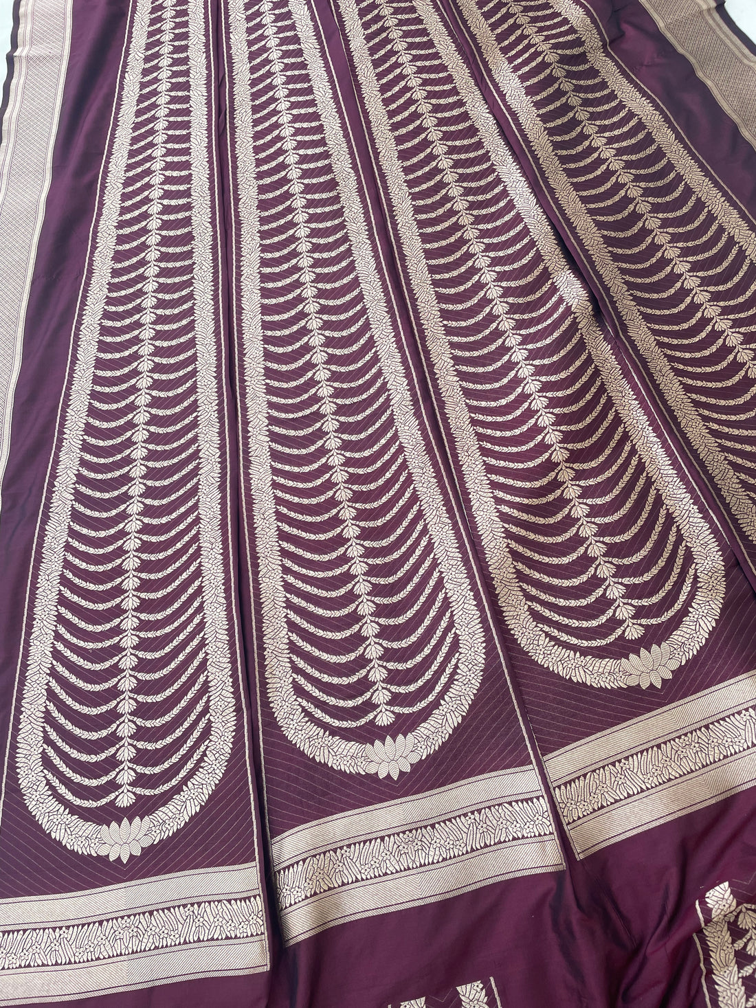 Waraq Brown Handwoven Pure silk Banarasi Lehenga