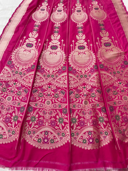 Gulnaar Pink Handwoven Pure silk With Meenakari Banarasi Lehenga