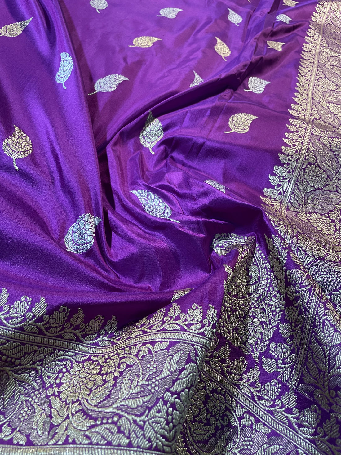 Purple Kadhua Buti Banarasi Saree with Koniya