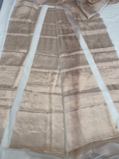 Sunehri White Handwoven Pure Tissue silk Banarasi Lehenga