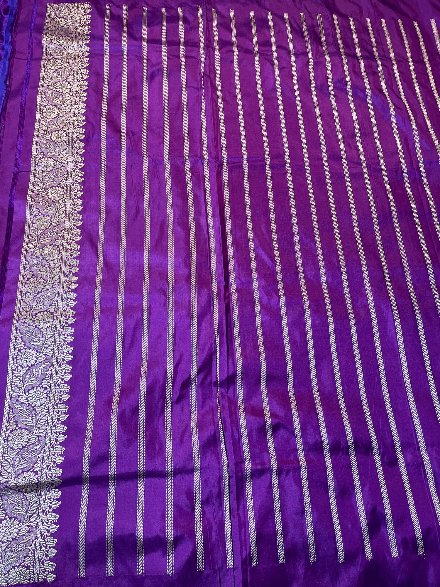 Purple Kadhua Buti Banarasi Saree with Koniya