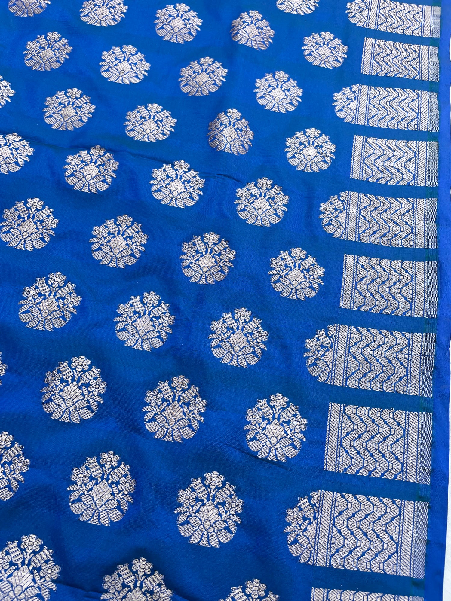 Gul Buti Blue Handwoven Pure Kataan silk Banarasi Lehenga