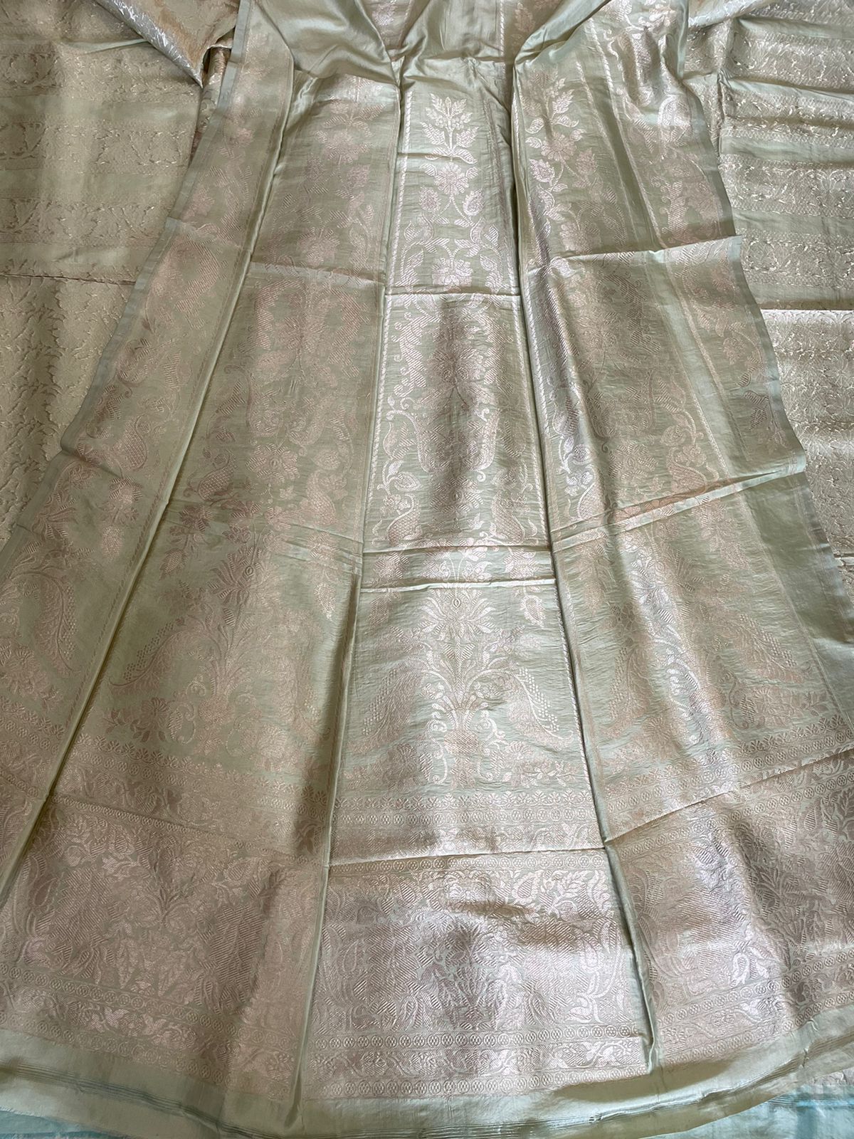 Vibha Pista Green Handwoven Pure Silk Banarasi Lehenga
