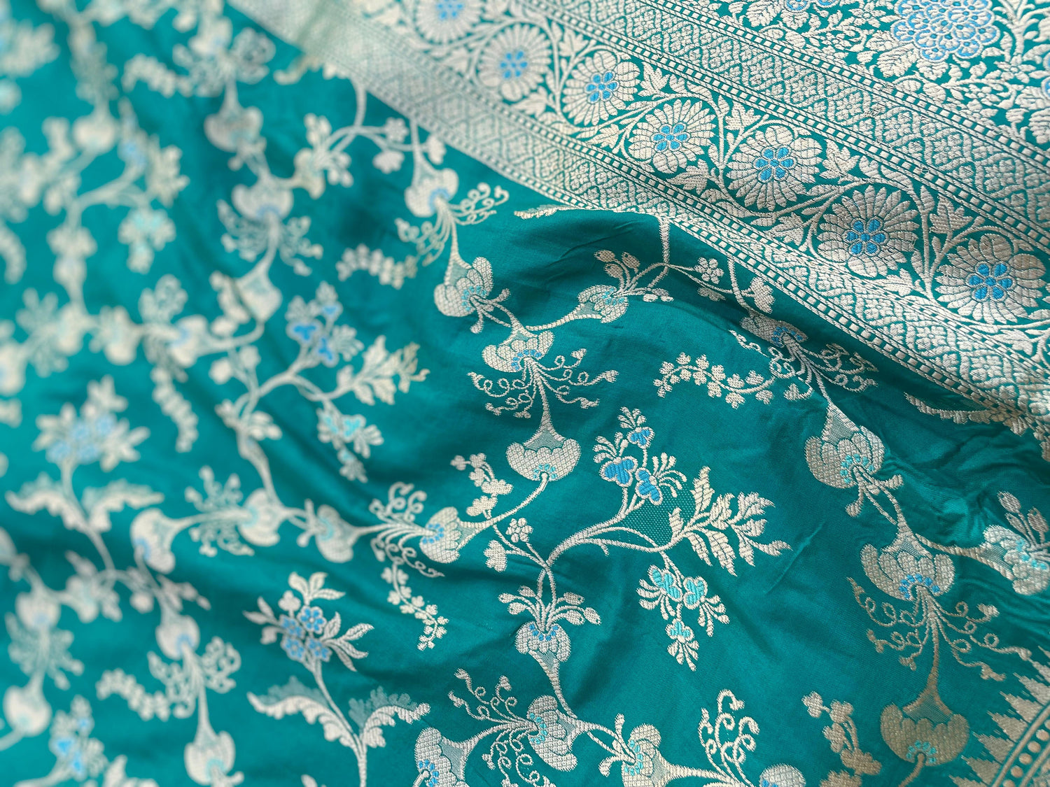 Green Handloom Banarasi Pure Silk Jangla Saree