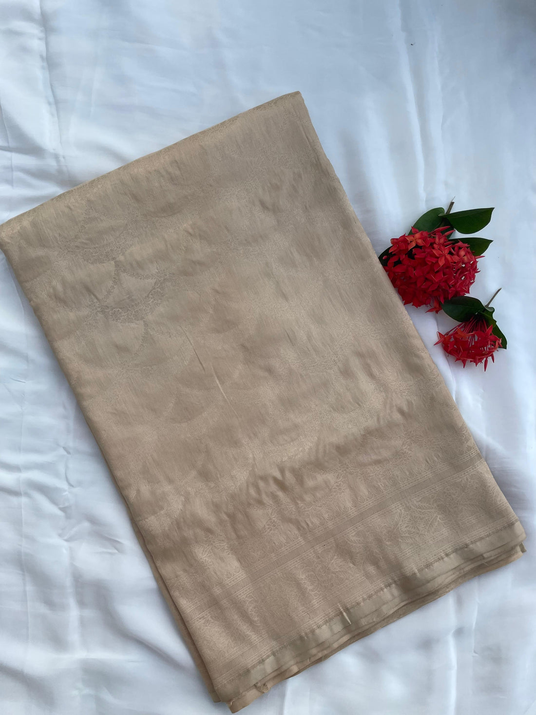 Beige Handloom Banarasi Pure Silk Kadhua Saree