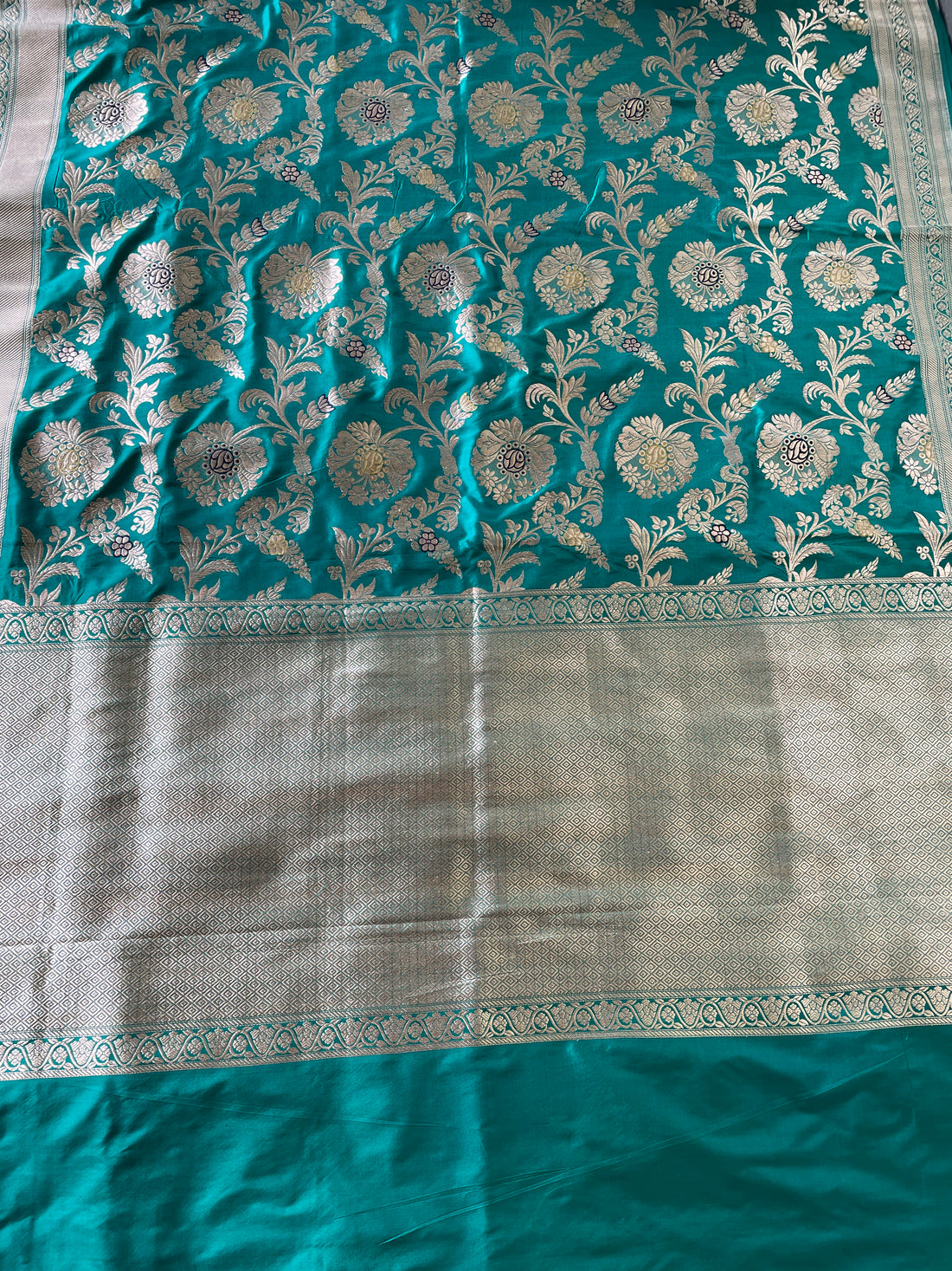 Green Handwoven Pure Kataan Silk Kadhua Jangla Banarasi Saree