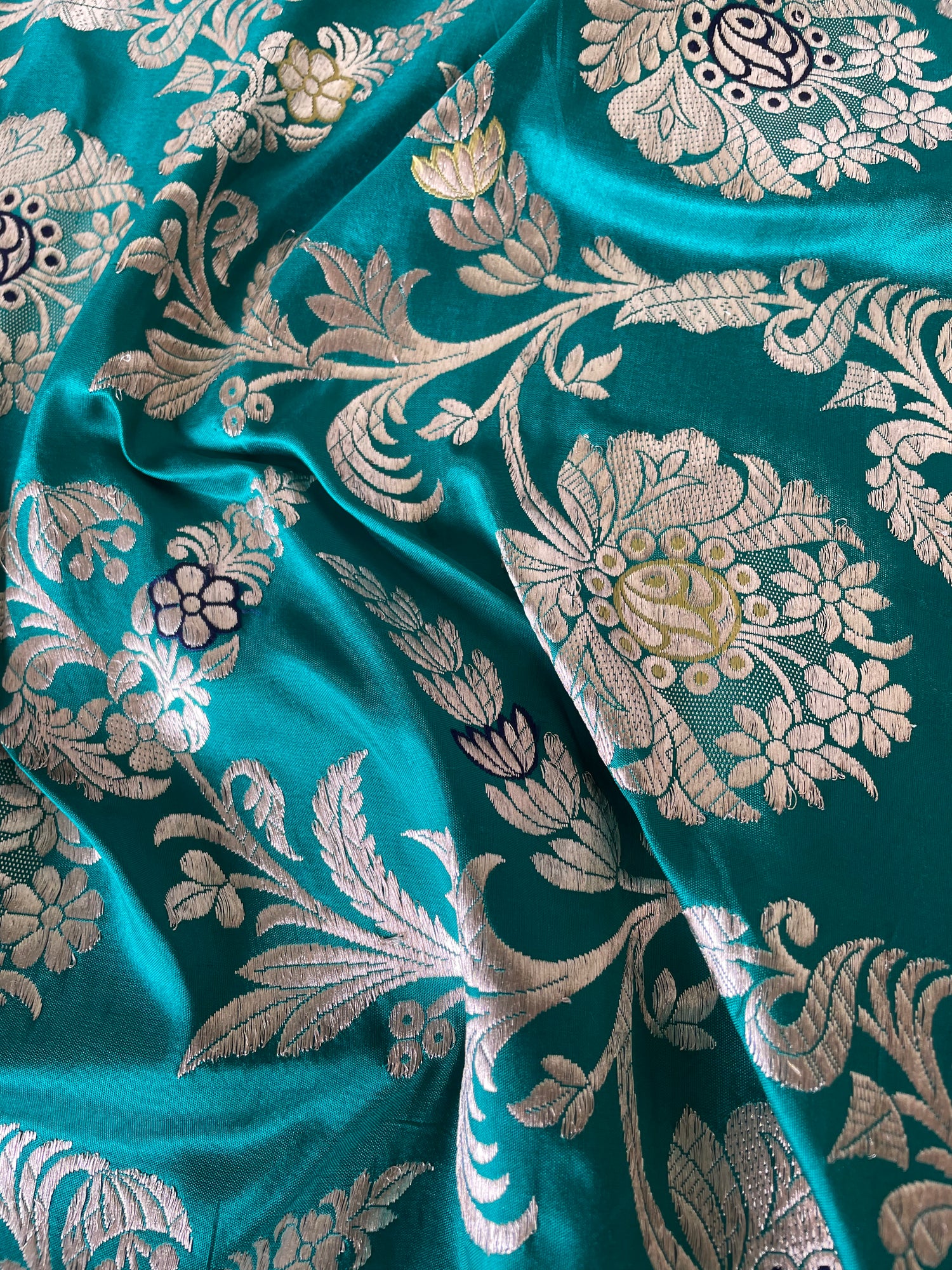 Green Handwoven Pure Kataan Silk Kadhua Jangla Banarasi Saree