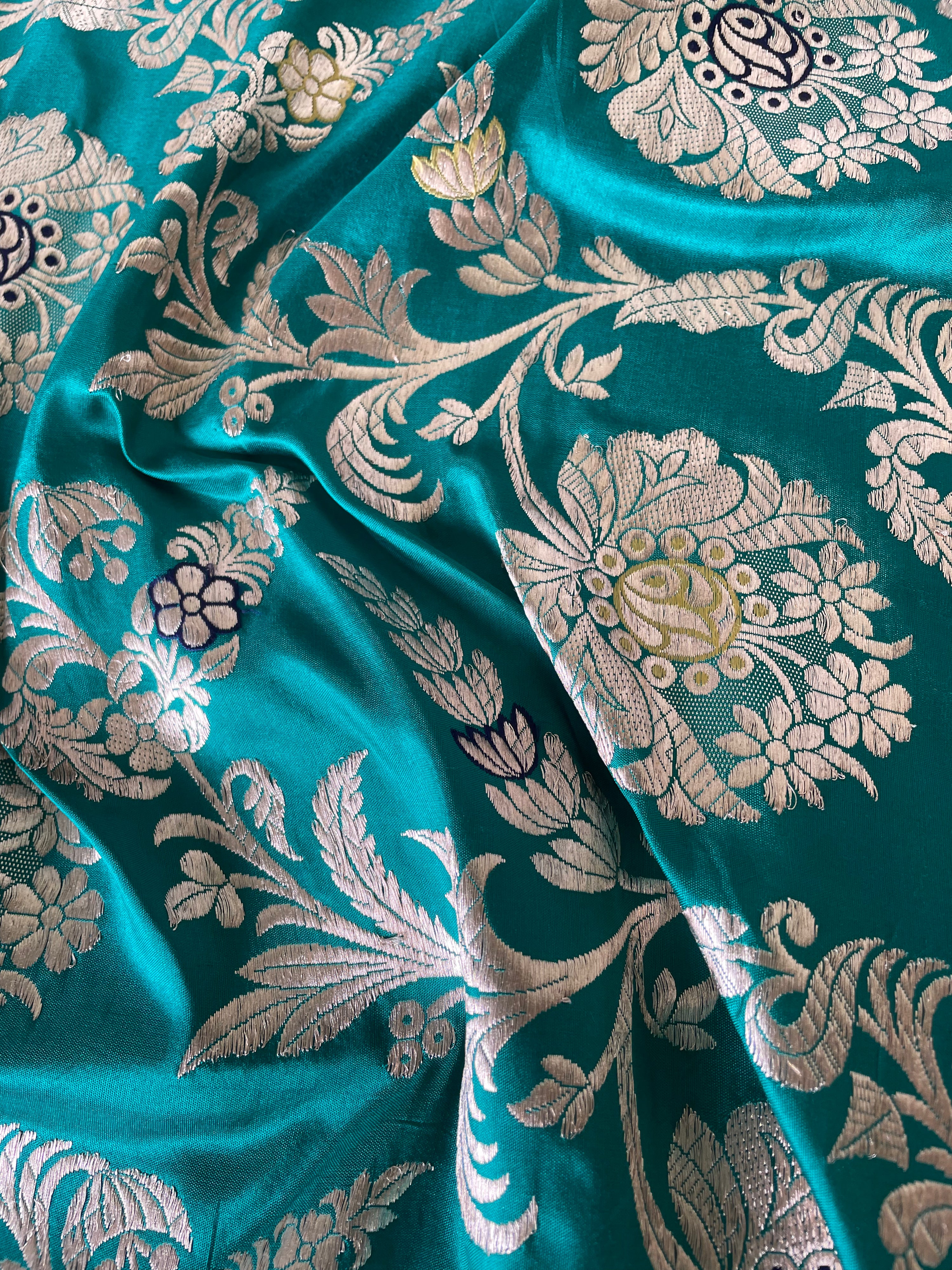 Green Handwoven Pure Kataan Silk Kadhua Jangla Banarasi Saree