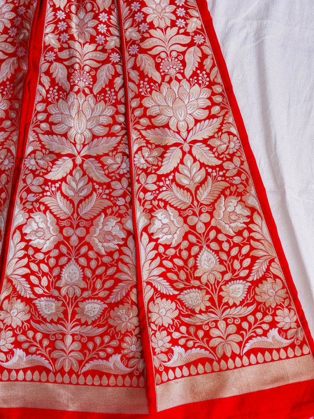 Charu Red Handwoven Pure Silk Banarasi Lehenga