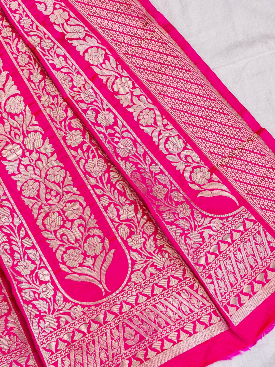 Eesha Pink Handwoven Pure Silk Banarasi Lehenga