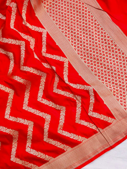Red Handwoven Banarasi Pure Silk Dupatta
