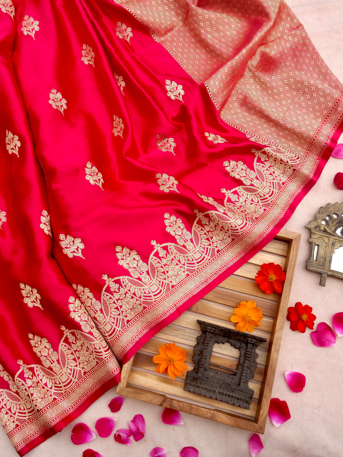 Red Handwoven Pure Satin Silk Banarasi Saree