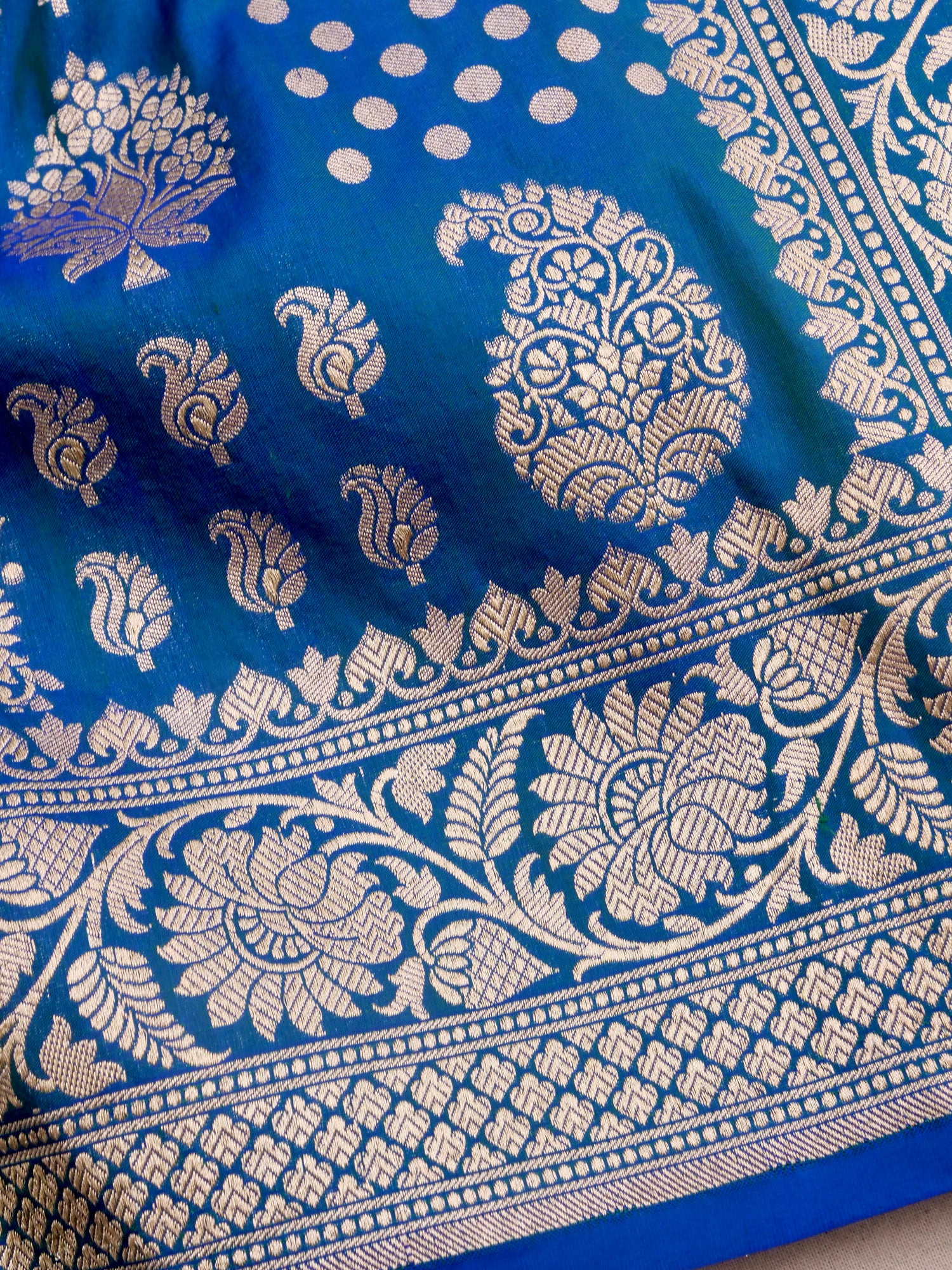 Blue Handwoven Kataan Silk Buti Banarasi Saree