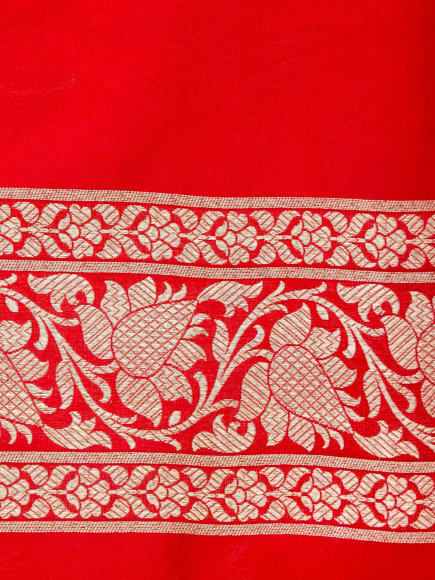 Red Handwoven Kataan Silk Jangla Banarasi Saree
