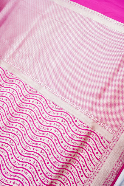 Candy Apple Red Handwoven Pure Kataan Silk Banarasi Saree