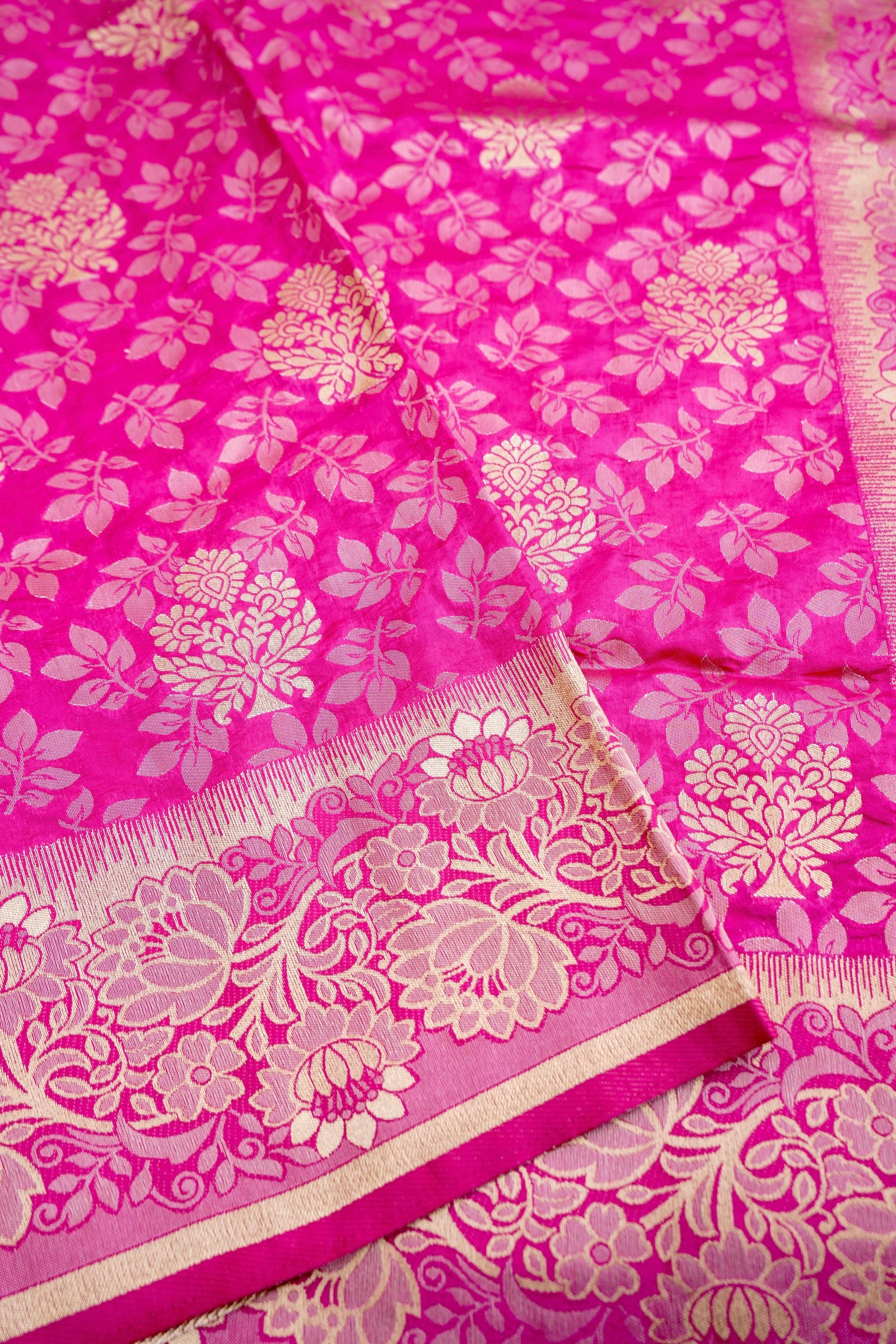 Pink Soft Silk Tanchoi Banarasi Saree with Floral Butas