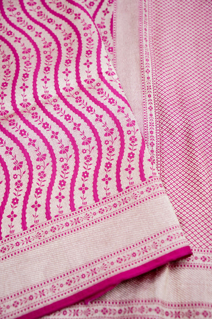 Candy Apple Red Handwoven Pure Kataan Silk Banarasi Saree