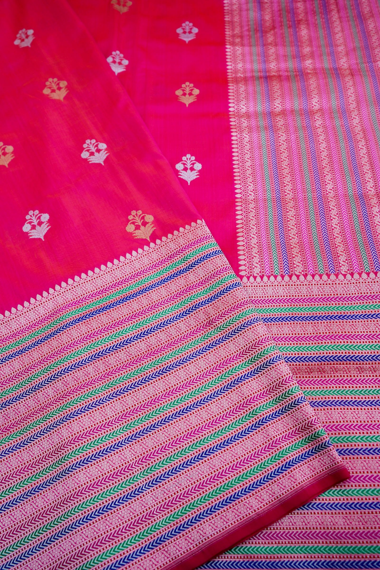 Handwoven Pure Kataan Silk Kadhua Buti Banarasi Saree