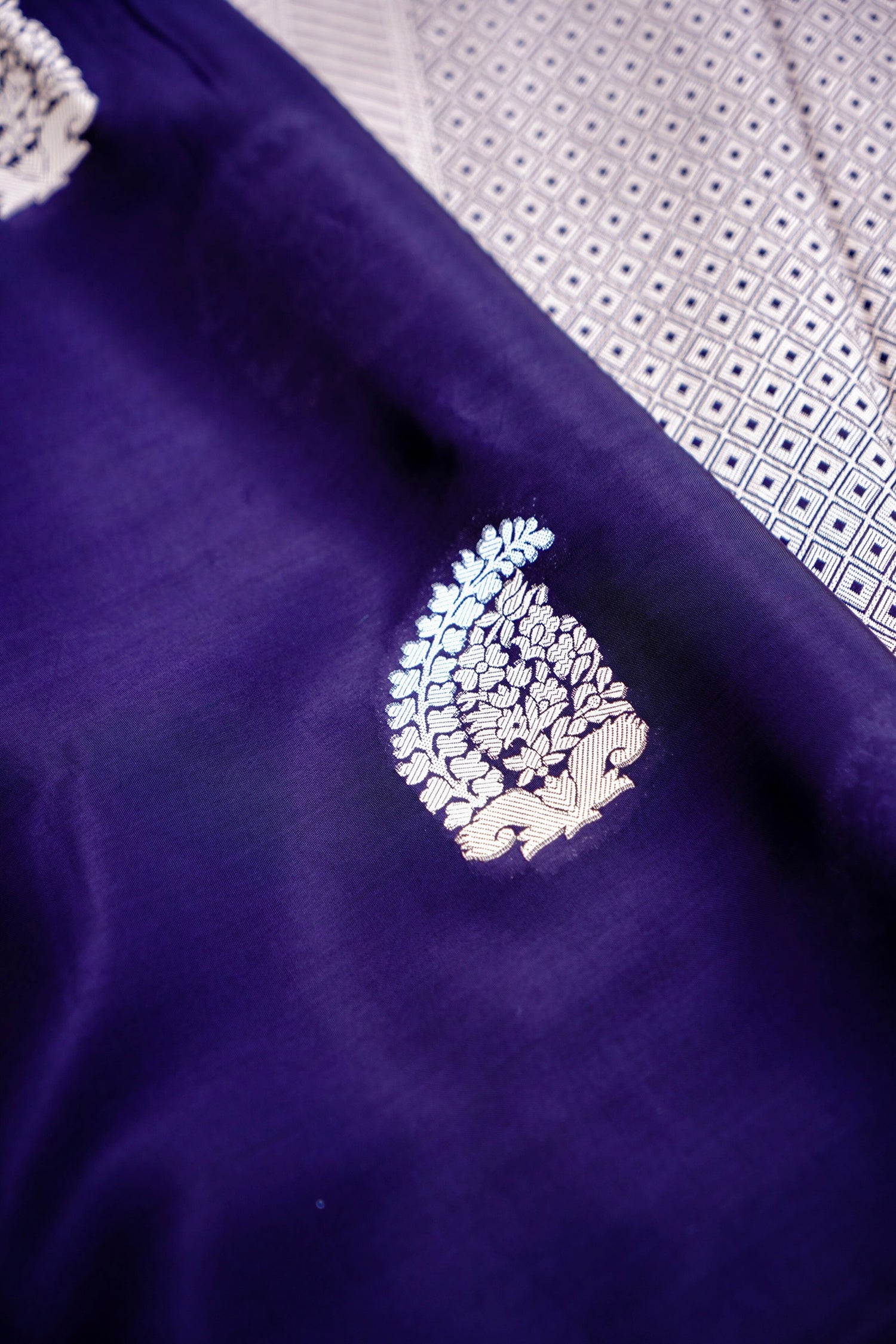 Black Sona- Rupa Buti Crepe Banarasi Saree