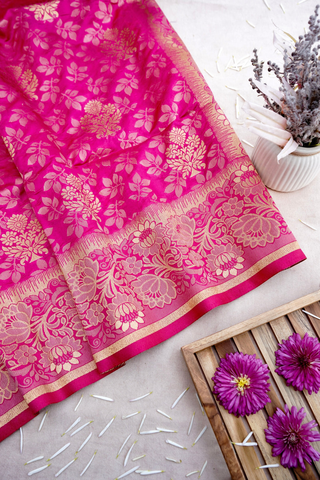 Pink Soft Silk Tanchoi Banarasi Saree with Floral Butas