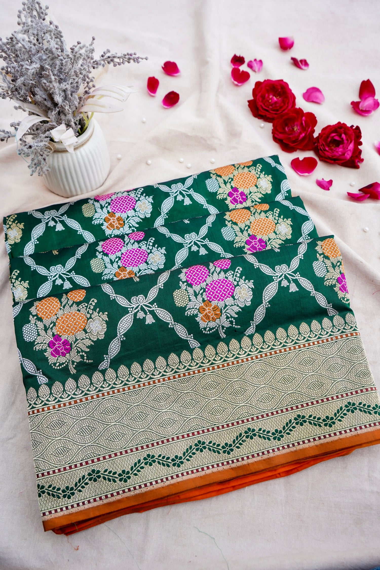 Green Handwoven Pure Kataan Silk Kadhua Jangla Banarasi Saree With Meenakari