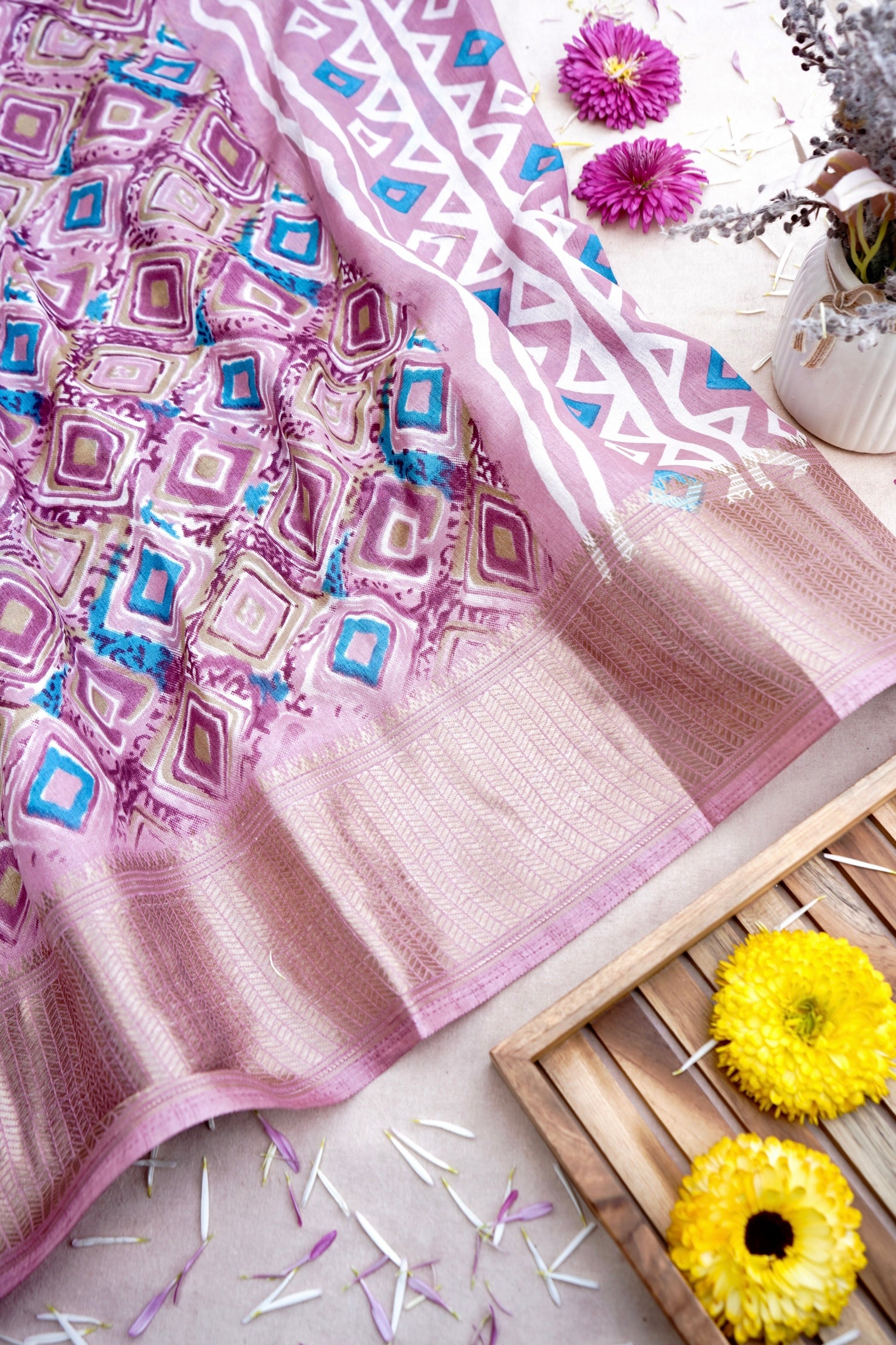 Pink Chanderi Cotton Silk Floral Digital Print Banarasi Saree