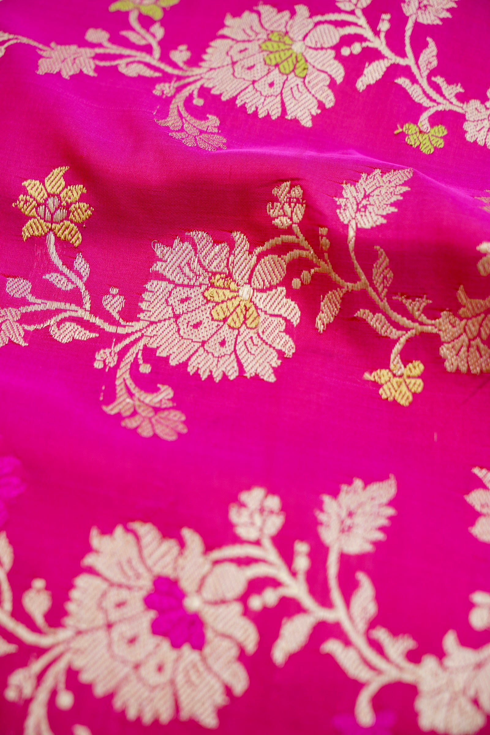 Pink Handwoven Banarasi Jangla Pure Silk Saree