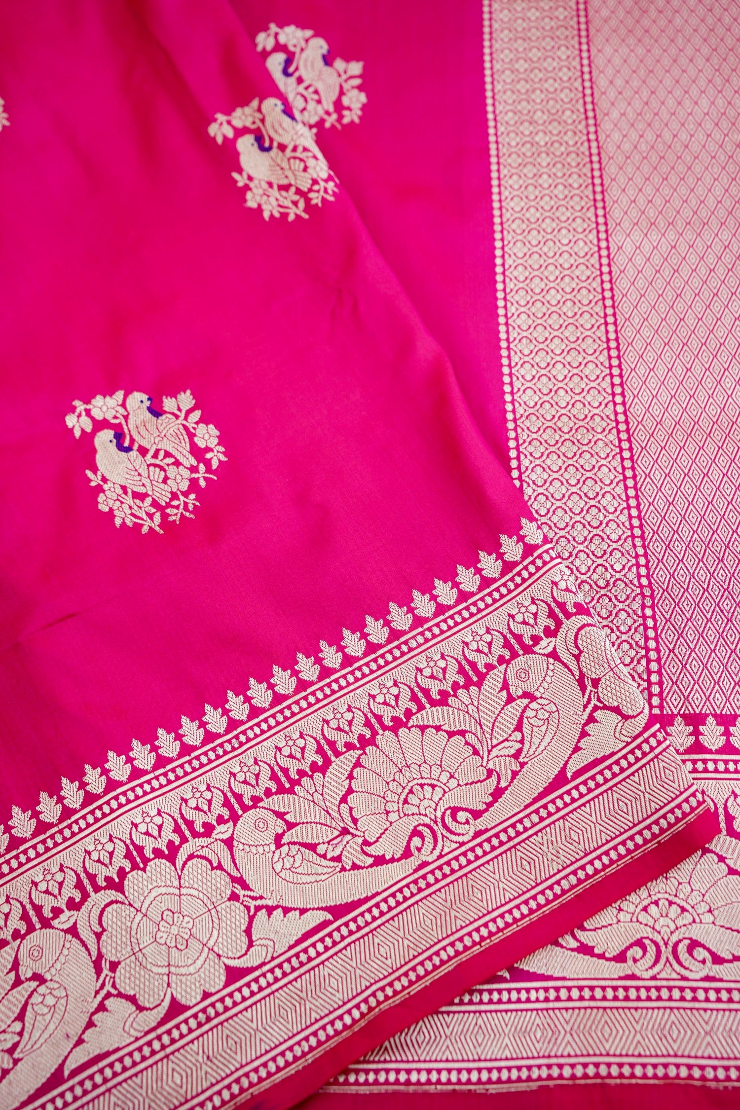 Handwoven Pure Kataan Silk Kadhua Buti Shikaargah Benarasi Saree