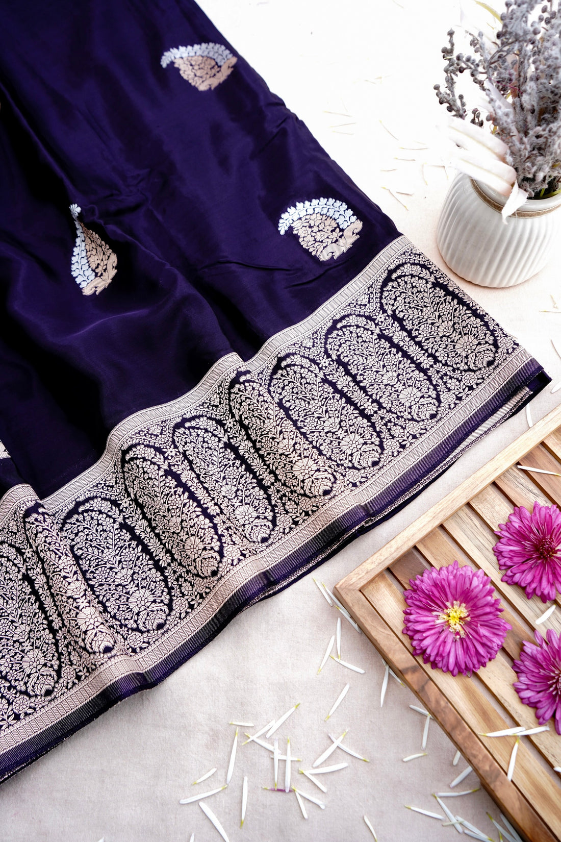 Black Sona- Rupa Buti Crepe Banarasi Saree